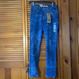 Levy’s Strauss  awesome nice design jeans 2 pockets front and zipper